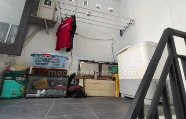 Dijual Cepat Rumah Siap Huni Luas 72M2 di Graha Raya Bintaro (Yk)