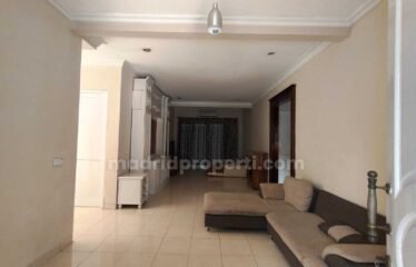 Disewakan Rumah Bagus 2 Lantai di Versailles BSD City – Furnished & Renovasi (YK)
