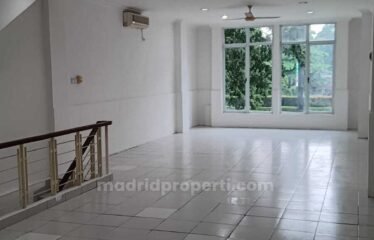Dijual Ruko 3,5 Lantai di Tol Boulevard BSD: Harga Rp3,1 M, Potensi Usaha Maksimal ( MH)