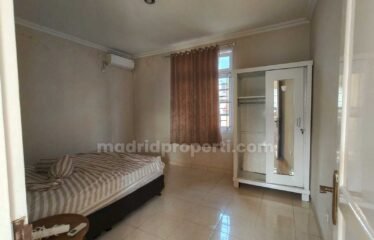 Disewakan Rumah Bagus 2 Lantai di Versailles BSD City – Furnished & Renovasi (YK)