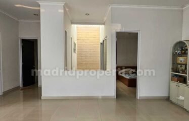 Dijual Rumah Bagus Siap Huni, Strategis di BSD The Green (HAN)